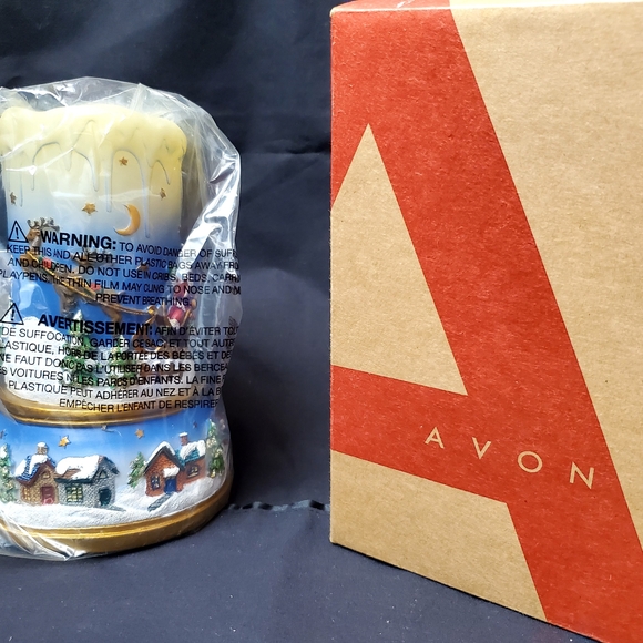 Avon Cream and Gold Candle Holder Accents - Picture 1 of 5